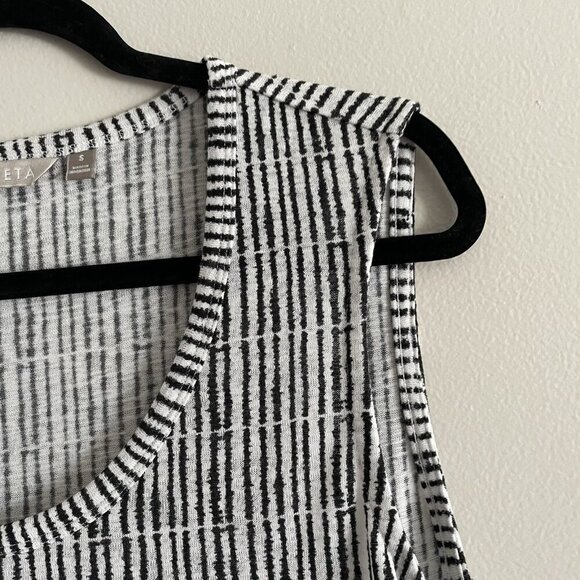 Athleta Women S Black White Striped Athleisure Scoop Neck Breezy Muscle Tee - Picture 6 of 10